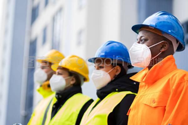工厂工程师或建筑工人