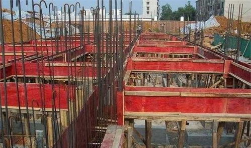 工程建筑模板厂家货源,酚醛胶镜面胶合板实用型