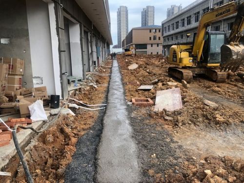 建工城陵矶国际汽车城 工程进度 黄金商铺,预鉴财富